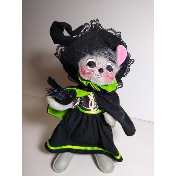 Annalee Halloween Mouse Witch Artist Doll 7 Inch Handcrafted 2021 - Picture 1 of 4